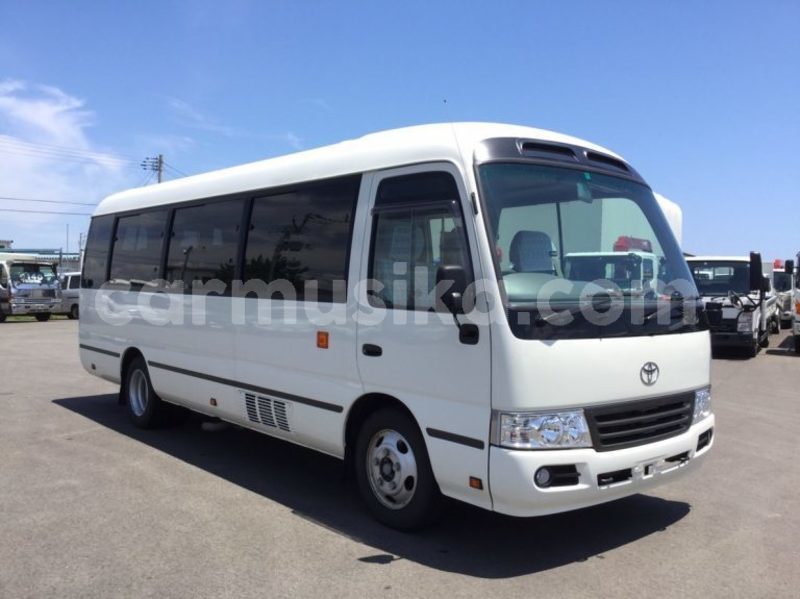 Big with watermark toyota coaster matabeleland south beitbridge 22856