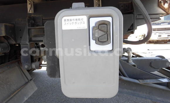 Buy Used Toyota Dyna White Truck in Beitbridge in Matabeleland South Buy Used Toyota Dyna White Truck in Beitbridge in Matabeleland South