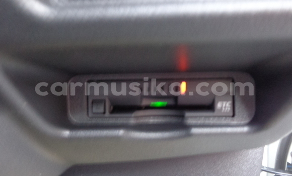 Nunua Ilio tumika Toyota Hiace Nyeupe Gari ndani ya Beitbridge nchini Matabeleland Kusini Nunua Ilio tumika Toyota Hiace Nyeupe Gari ndani ya Beitbridge nchini Matabeleland Kusini