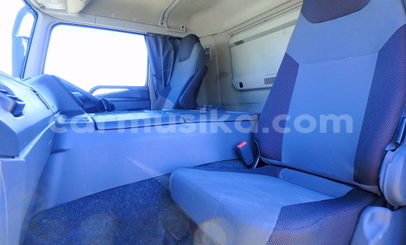 Tenga Tsaru Mitsubishi Fuso Chena Rori in Beitbridge in Matabeleland South Tenga Tsaru Mitsubishi Fuso Chena Rori in Beitbridge in Matabeleland South