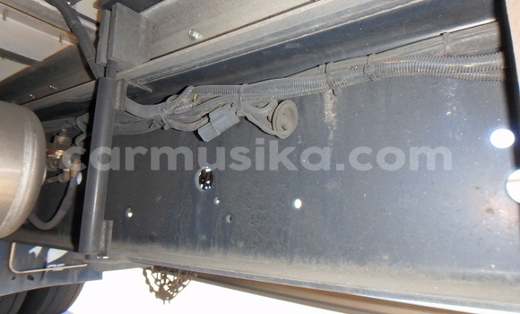 Tenga Tsaru Mitsubishi Fuso Chena Rori in Beitbridge in Matabeleland South Tenga Tsaru Mitsubishi Fuso Chena Rori in Beitbridge in Matabeleland South