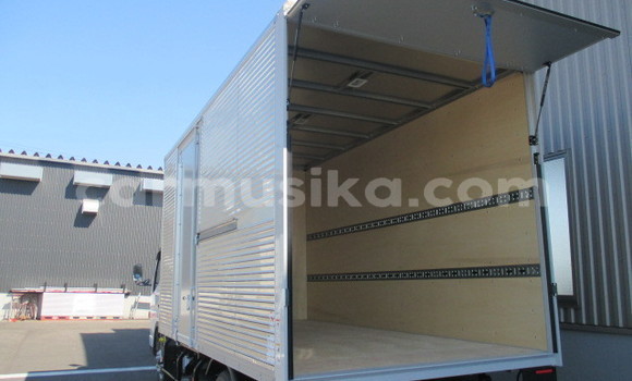 Buy Used Mitsubishi Fuso Other Truck in Beitbridge in Matabeleland South Buy Used Mitsubishi Fuso Other Truck in Beitbridge in Matabeleland South