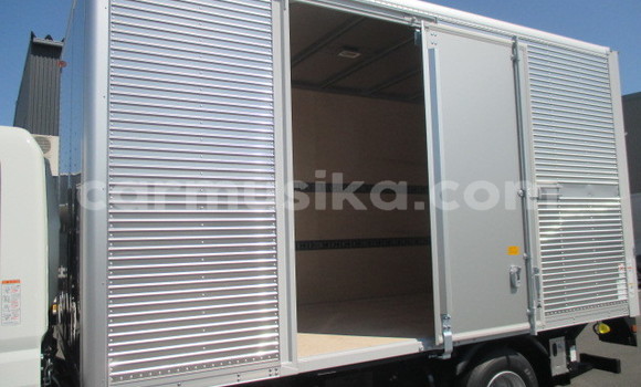 Buy Used Mitsubishi Fuso Other Truck in Beitbridge in Matabeleland South Buy Used Mitsubishi Fuso Other Truck in Beitbridge in Matabeleland South