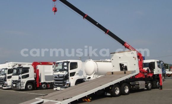 Buy Used Hino Ranger White Truck in Beitbridge in Matabeleland South Buy Used Hino Ranger White Truck in Beitbridge in Matabeleland South