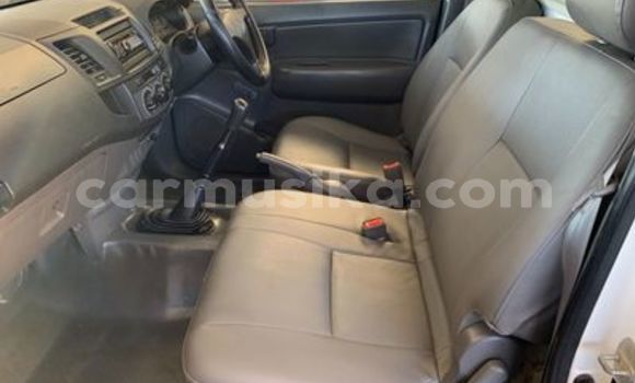 Tenga Tsaru Toyota Hilux Chena Mota in Beitbridge in Matabeleland South Tenga Tsaru Toyota Hilux Chena Mota in Beitbridge in Matabeleland South