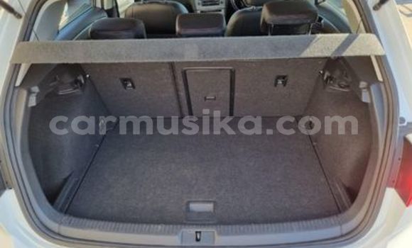 Acheter Occasion Voiture Volkswagen Golf Blanc à Beitbridge, Matabeleland South Acheter Occasion Voiture Volkswagen Golf Blanc à Beitbridge, Matabeleland South