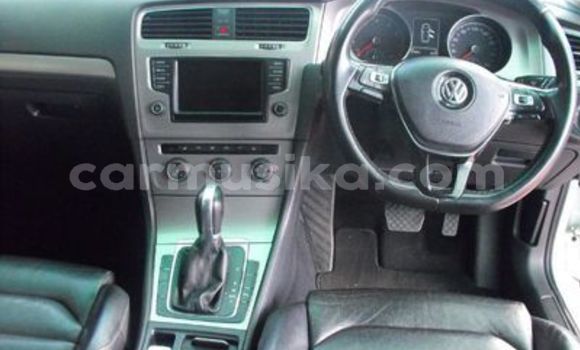 Acheter Occasion Voiture Volkswagen Golf Blanc à Beitbridge, Matabeleland South Acheter Occasion Voiture Volkswagen Golf Blanc à Beitbridge, Matabeleland South