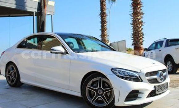 Buy Used Mercedes-Benz C-Classe White Car in Beitbridge in Matabeleland South