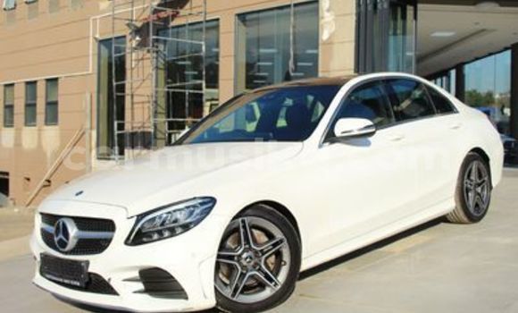 Acheter Occasion Voiture Mercedes-Benz C-Classe Blanc à Beitbridge, Matabeleland South Acheter Occasion Voiture Mercedes-Benz C-Classe Blanc à Beitbridge, Matabeleland South