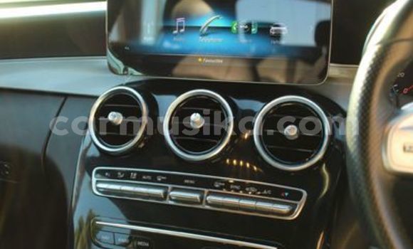 Acheter Occasion Voiture Mercedes-Benz C-Classe Blanc à Beitbridge, Matabeleland South Acheter Occasion Voiture Mercedes-Benz C-Classe Blanc à Beitbridge, Matabeleland South