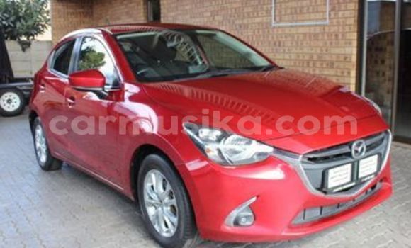 Nunua Ilio tumika Mazda 2 Nyeupe Gari ndani ya Beitbridge nchini Matabeleland Kusini
