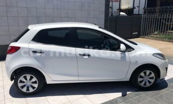 Buy Used Mazda 2 White Car in Beitbridge in Matabeleland South