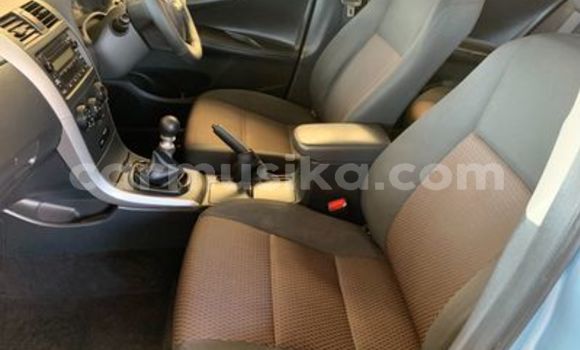 Acheter Occasion Voiture Toyota Corolla Bleu à Beitbridge, Matabeleland South Acheter Occasion Voiture Toyota Corolla Bleu à Beitbridge, Matabeleland South