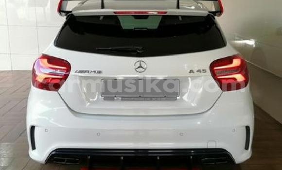 Acheter Occasion Voiture Mercedes‒Benz A-klasse AMG Blanc à Beitbridge, Matabeleland South Acheter Occasion Voiture Mercedes‒Benz A-klasse AMG Blanc à Beitbridge, Matabeleland South