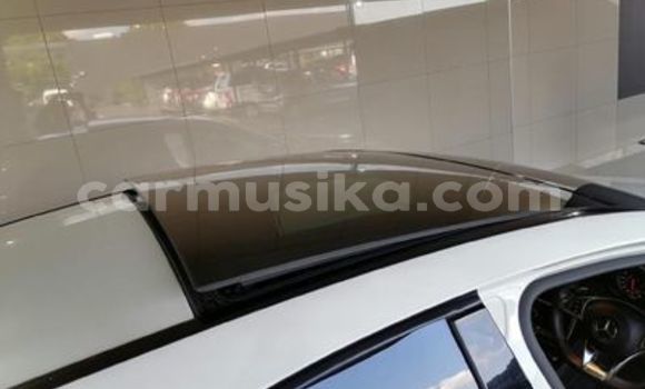 Acheter Occasion Voiture Mercedes‒Benz A-klasse AMG Blanc à Beitbridge, Matabeleland South Acheter Occasion Voiture Mercedes‒Benz A-klasse AMG Blanc à Beitbridge, Matabeleland South