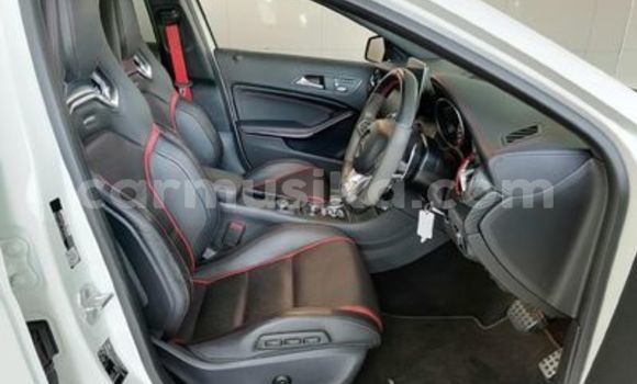 Acheter Occasion Voiture Mercedes‒Benz A-klasse AMG Blanc à Beitbridge, Matabeleland South Acheter Occasion Voiture Mercedes‒Benz A-klasse AMG Blanc à Beitbridge, Matabeleland South