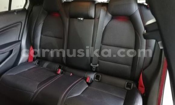 Acheter Occasion Voiture Mercedes‒Benz A-klasse AMG Blanc à Beitbridge, Matabeleland South Acheter Occasion Voiture Mercedes‒Benz A-klasse AMG Blanc à Beitbridge, Matabeleland South