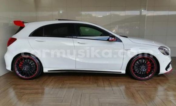 Acheter Occasion Voiture Mercedes‒Benz A-klasse AMG Blanc à Beitbridge, Matabeleland South Acheter Occasion Voiture Mercedes‒Benz A-klasse AMG Blanc à Beitbridge, Matabeleland South