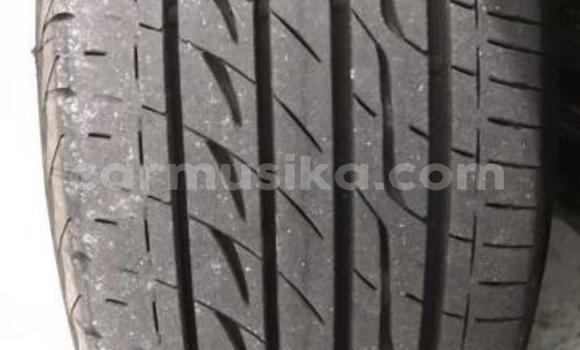 Acheter Occasion Voiture BMW 3–Series Gris à Beitbridge, Matabeleland South Acheter Occasion Voiture BMW 3–Series Gris à Beitbridge, Matabeleland South