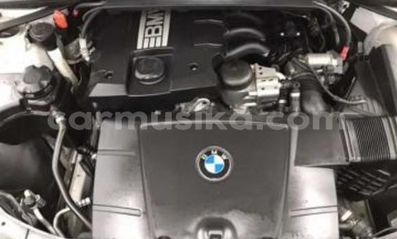 Acheter Occasion Voiture BMW 3–Series Gris à Beitbridge, Matabeleland South Acheter Occasion Voiture BMW 3–Series Gris à Beitbridge, Matabeleland South