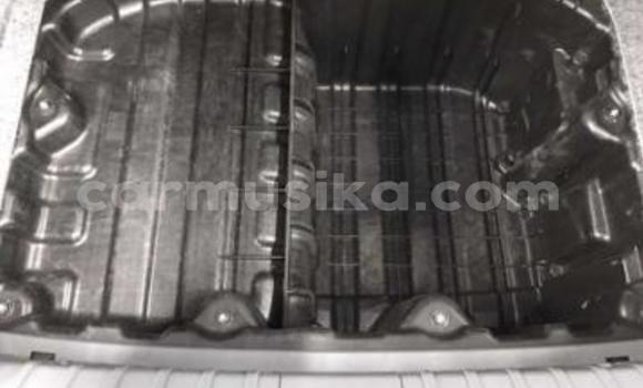 Acheter Occasion Voiture BMW 3–Series Gris à Beitbridge, Matabeleland South Acheter Occasion Voiture BMW 3–Series Gris à Beitbridge, Matabeleland South