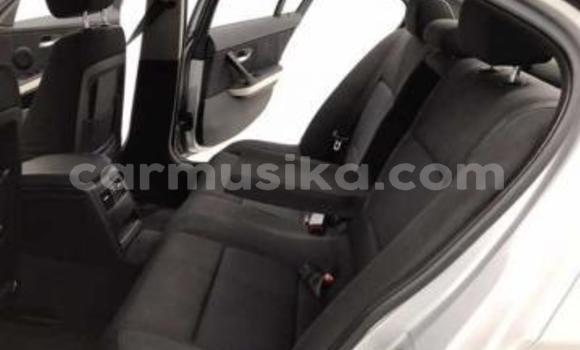 Acheter Occasion Voiture BMW 3–Series Gris à Beitbridge, Matabeleland South Acheter Occasion Voiture BMW 3–Series Gris à Beitbridge, Matabeleland South