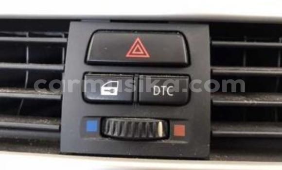 Acheter Occasion Voiture BMW 3–Series Gris à Beitbridge, Matabeleland South Acheter Occasion Voiture BMW 3–Series Gris à Beitbridge, Matabeleland South