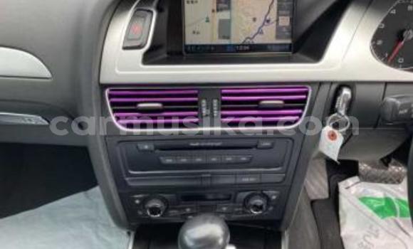 Nunua Ilio tumika Audi A4 Nyeupe Gari ndani ya Beitbridge nchini Matabeleland Kusini Nunua Ilio tumika Audi A4 Nyeupe Gari ndani ya Beitbridge nchini Matabeleland Kusini