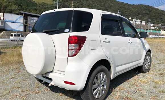 Acheter Occasion Voiture Toyota Rush Blanc à Beitbridge, Matabeleland South Acheter Occasion Voiture Toyota Rush Blanc à Beitbridge, Matabeleland South