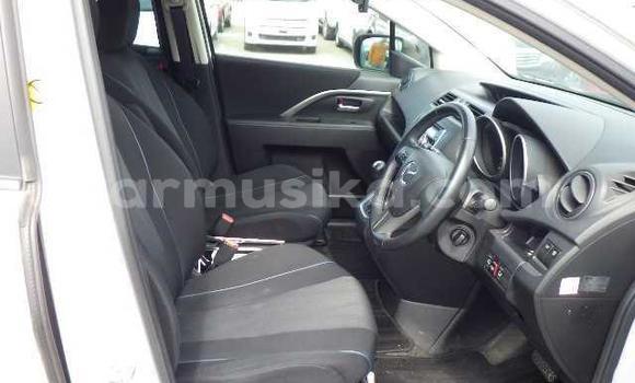 Nunua Ilio tumika Mazda Premacy Nyeupe Gari ndani ya Beitbridge nchini Matabeleland Kusini Nunua Ilio tumika Mazda Premacy Nyeupe Gari ndani ya Beitbridge nchini Matabeleland Kusini