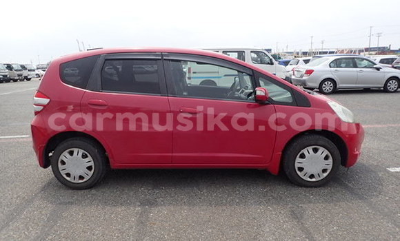 Buy Used Honda Fit Red Car in Beitbridge in Matabeleland South Buy Used Honda Fit Red Car in Beitbridge in Matabeleland South