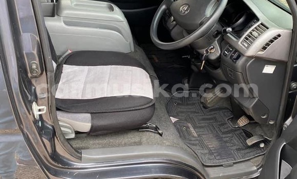 Nunua Mpya Toyota Hiace Nyeusi Gari ndani ya Beitbridge nchini Matabeleland Kusini Nunua Mpya Toyota Hiace Nyeusi Gari ndani ya Beitbridge nchini Matabeleland Kusini