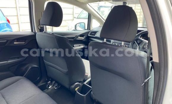 Nunua Ilio tumika Honda Jazz Nyeupe Gari ndani ya Beitbridge nchini Matabeleland Kusini Nunua Ilio tumika Honda Jazz Nyeupe Gari ndani ya Beitbridge nchini Matabeleland Kusini