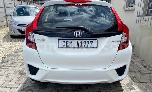 Nunua Ilio tumika Honda Jazz Nyeupe Gari ndani ya Beitbridge nchini Matabeleland Kusini Nunua Ilio tumika Honda Jazz Nyeupe Gari ndani ya Beitbridge nchini Matabeleland Kusini