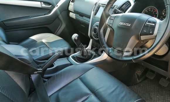 Tenga Tsaru Isuzu KB Chena Mota in Beitbridge in Matabeleland South Tenga Tsaru Isuzu KB Chena Mota in Beitbridge in Matabeleland South