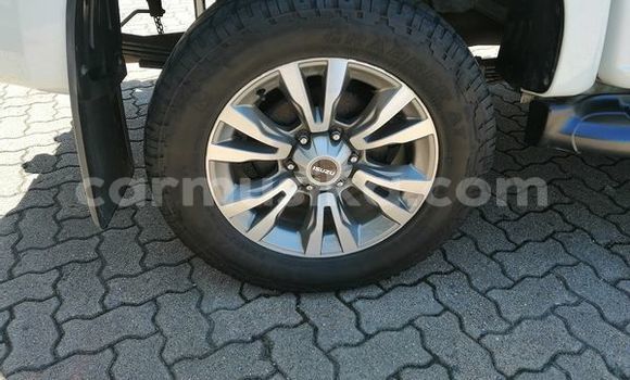 Tenga Tsaru Isuzu KB Chena Mota in Beitbridge in Matabeleland South Tenga Tsaru Isuzu KB Chena Mota in Beitbridge in Matabeleland South