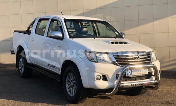 Buy Used Toyota Hilux White Car in Beitbridge in Matabeleland South Buy Used Toyota Hilux White Car in Beitbridge in Matabeleland South