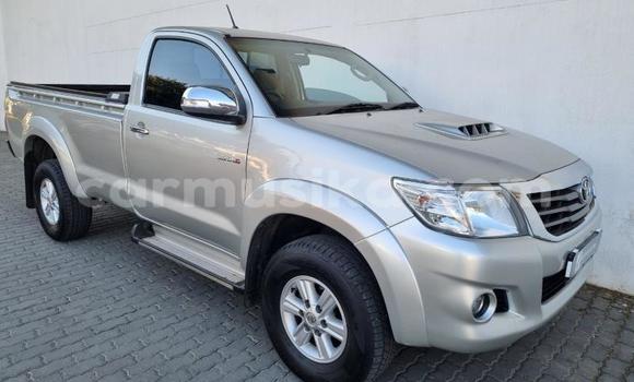 Tenga Tsaru Toyota Hilux Sirivha Mota in Chinhoyi in Dunhu reMashonaland yeMadokero Tenga Tsaru Toyota Hilux Sirivha Mota in Chinhoyi in Dunhu reMashonaland yeMadokero