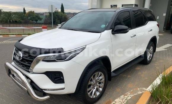 Buy Used Toyota Fortuner White Car in Harare in Harare