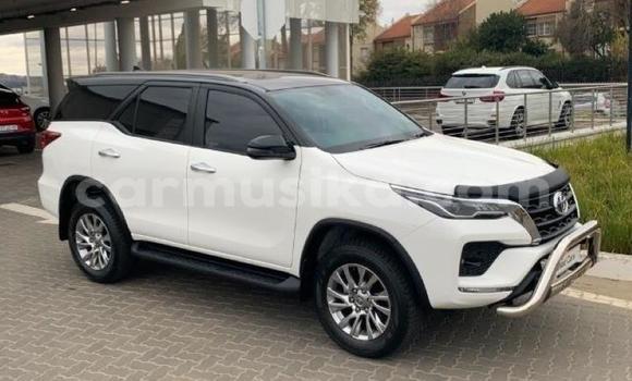 Tenga Tsaru Toyota Fortuner Chena Mota in Harare in Harare Tenga Tsaru Toyota Fortuner Chena Mota in Harare in Harare