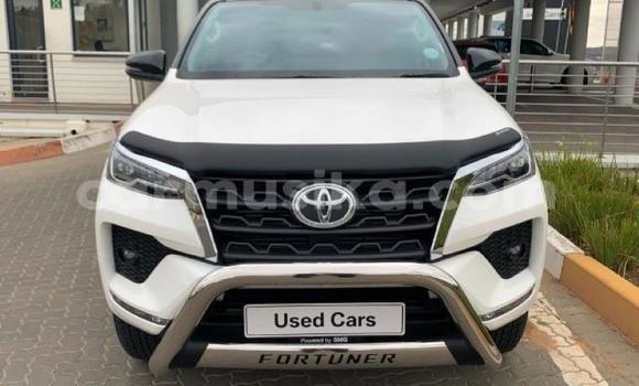 Tenga Tsaru Toyota Fortuner Chena Mota in Harare in Harare Tenga Tsaru Toyota Fortuner Chena Mota in Harare in Harare