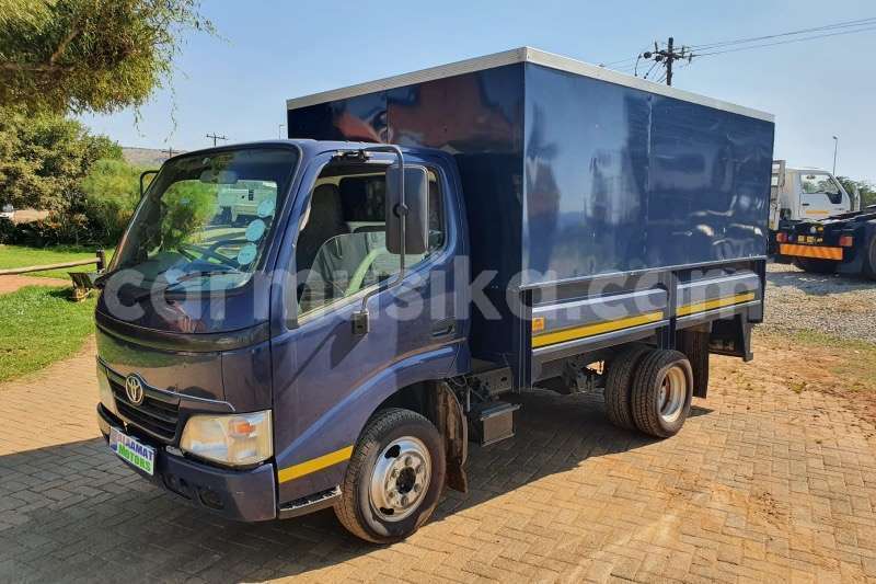 Big with watermark toyota dyna matabeleland south beitbridge 22930