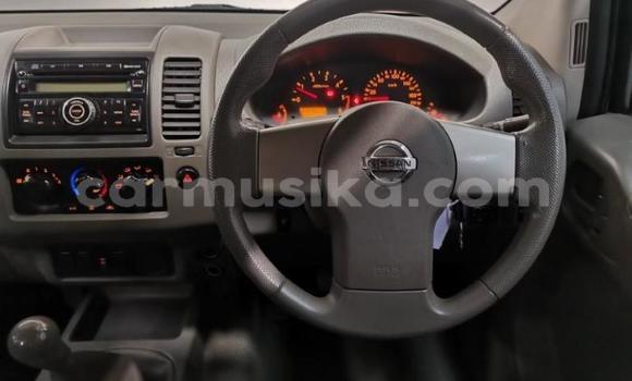 Acheter Occasion Voiture Nissan Navara Blanc à Beitbridge, Matabeleland South Acheter Occasion Voiture Nissan Navara Blanc à Beitbridge, Matabeleland South