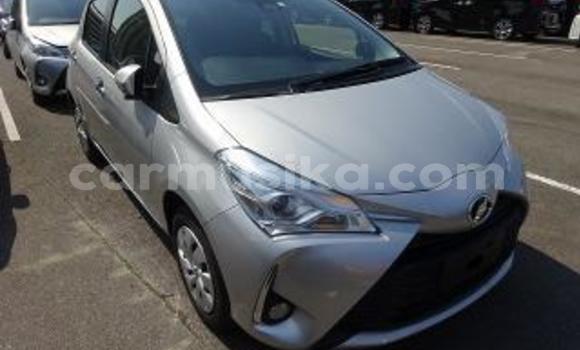 Nunua Ilio tumika Toyota Vitz Fedha Gari ndani ya Beitbridge nchini Matabeleland Kusini Nunua Ilio tumika Toyota Vitz Fedha Gari ndani ya Beitbridge nchini Matabeleland Kusini