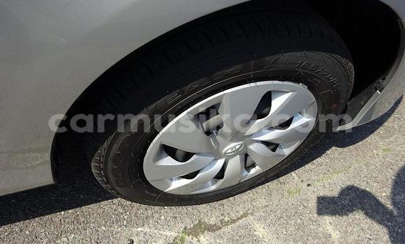 Nunua Ilio tumika Toyota Vitz Fedha Gari ndani ya Beitbridge nchini Matabeleland Kusini Nunua Ilio tumika Toyota Vitz Fedha Gari ndani ya Beitbridge nchini Matabeleland Kusini