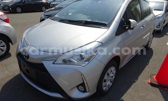 Nunua Ilio tumika Toyota Vitz Fedha Gari ndani ya Beitbridge nchini Matabeleland Kusini Nunua Ilio tumika Toyota Vitz Fedha Gari ndani ya Beitbridge nchini Matabeleland Kusini