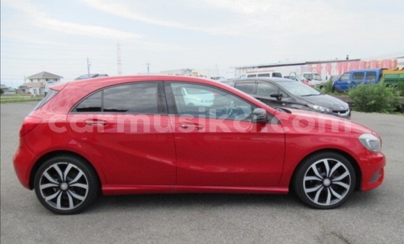 Acheter Occasion Voiture Mercedes‒Benz A–Class Rouge à Beitbridge, Matabeleland South Acheter Occasion Voiture Mercedes‒Benz A–Class Rouge à Beitbridge, Matabeleland South