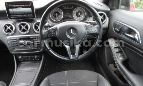 Acheter Occasion Voiture Mercedes‒Benz A–Class Rouge à Beitbridge, Matabeleland South Acheter Occasion Voiture Mercedes‒Benz A–Class Rouge à Beitbridge, Matabeleland South