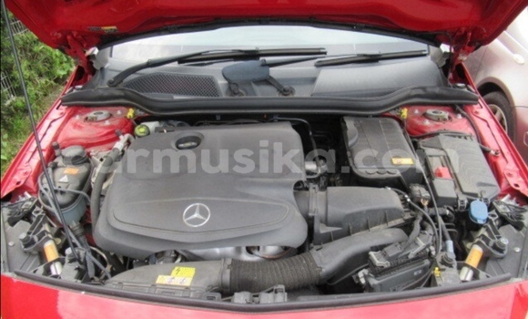 Acheter Occasion Voiture Mercedes‒Benz A–Class Rouge à Beitbridge, Matabeleland South Acheter Occasion Voiture Mercedes‒Benz A–Class Rouge à Beitbridge, Matabeleland South