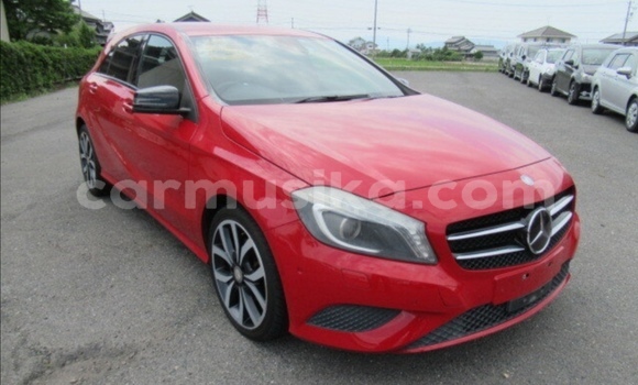 Acheter Occasion Voiture Mercedes‒Benz A–Class Rouge à Beitbridge, Matabeleland South Acheter Occasion Voiture Mercedes‒Benz A–Class Rouge à Beitbridge, Matabeleland South